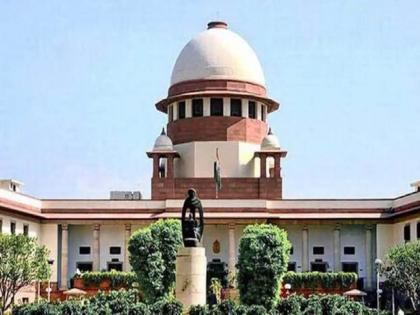 Supreme judgment on the moral-immoral borderline | नैतिक-अनैतिकाच्या सीमारेषेवरचा सर्वोच्च निकाल