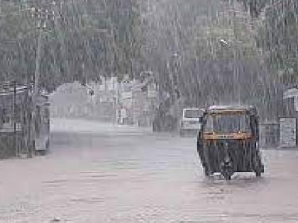 Heavy rains in Mahabaleshwar, carried away the raw bridge over the Chaturbet river, 5 villages lost contact | महाबळेश्वरमध्ये जोरदार पाऊस, चतुरबेट नदीवरील कच्चा पूल गेला वाहून; ५ गावांचा संपर्क तुटला