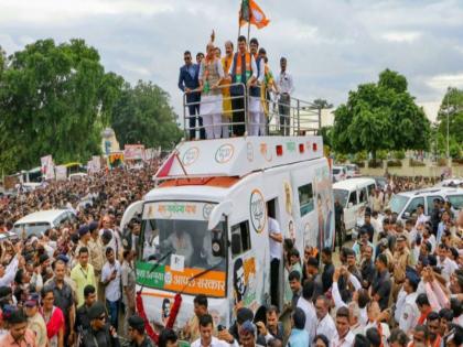 sheep will be infiltrated during the Chief Minister's Mahajandesh yatra | मुख्यमंत्र्यांच्या महाजनादेश यात्रेत शेळ्या-मेंढ्या घुसवणार