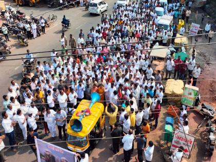 Controversy over the construction of Mahakanalidevi temple: Grand march of villagers keeping Kavthemahankal town closed | महांकालीदेवी मंदिराच्या बांधकामावरून वाद: कवठेमहांकाळ शहर बंद ठेवून ग्रामस्थांचा भव्य मोर्चा