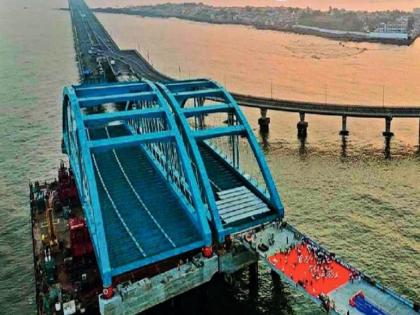 in mumbai bandra to marine drive journey faster coastal road and bandra worli sea link connection complete | वांद्रे ते मरिन ड्राइव्ह प्रवास लवकरच सुसाट; कोस्टल रोड, वांद्रे-वरळी सी लिंकची जोडणी पूर्ण