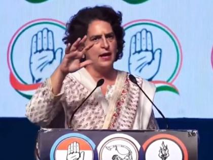 Maharashtra Vidhan Sabha Election 2024 maharashtra government was stolen by the power of money, you do the things of the constitution Priyanka Gandhi criticized on bjp | Maharashtra Vidhan Sabha Election 2024 :'महाराष्ट्रात पैशाच्या जोरावर सरकार चोरले, तुम्ही संविधानाच्या गोष्टी करता'; प्रियांका गांधींचा हल्लाबोल