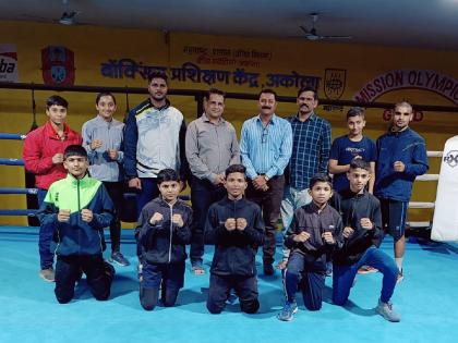 Ten boxers from Akola in Maharashtra team for national tournament | राष्ट्रीय स्पर्धेकरीता महाराष्ट्र संघात अकोल्याचे दहा बॉक्सर