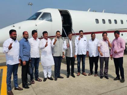 Maharashtra assembly vidhan sabha election 2024 MLAs of Mahayuti from Kolhapur left for Mumbai by special plane | खास विमानाने कोल्हापुरातील महायुतीचे आमदार मुंबईला रवाना