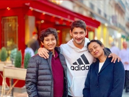 Mahesh Babu is enjoying vacation with family in paris | 'महर्षि'च्या शूटिंगनंतर पॅरिसमध्ये फॅमिलीसोबत व्हॅकेशन एन्जॉय करतोय महेश बाबू 
