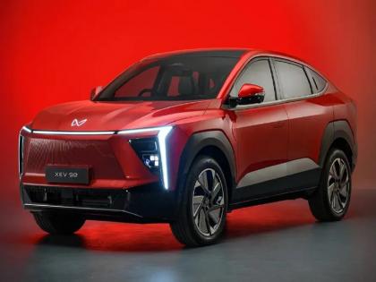 महिंद्राच्या EV कार्सवर ग्राहक तुटून पडले; फक्त एका वर्षात 'इतक्या' हजार कार्सची विक्री... - Marathi News | Mahindra EV: Customers are blown away by Mahindra's EV cars; 50 thousand cars sold in just one year | Latest auto News at Lokmat.com