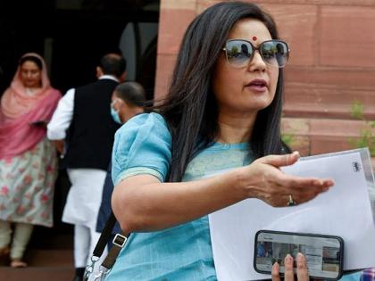 Dirty questions asked by ethics committee, serious accusation of Mahua Moitra | Mahua Moitra: एथिक्स कमिटीने विचारले घाणेरडे प्रश्न, महुआ मोईत्रांचा गंभीर आरोप