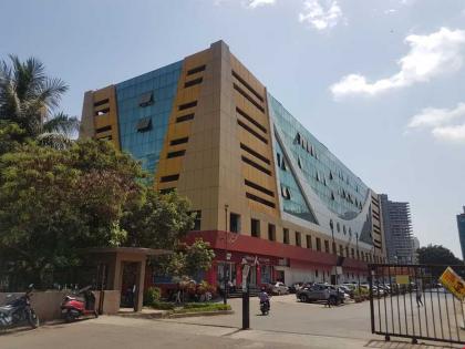 Crystal Mall, two crore filled with Lakshmi Plaza; Pending property taxes | क्रिस्टल मॉल, लक्ष्मी प्लाझाने भरले दोन कोटी; थकीत मालमत्ता कर