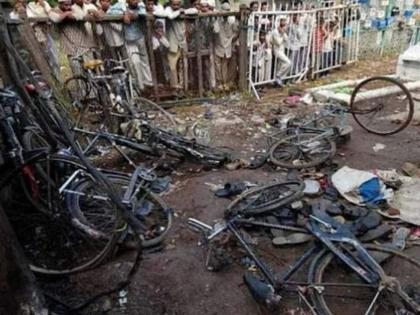 Malegaon 2008 bomb blast: High Court challenges acquittal of 6 including Pragya Thakur, Purohit | मालेगाव २००८ बॉम्बस्फोट: प्रज्ञा ठाकूर, पुरोहितसह ६ जणांच्या मुक्ततेला उच्च न्यायालयात आव्हान Malegaon 2008 bomb blast: High Court challenges acquittal of 6 including Pragya Thakur, Purohit | मालेगाव २००८ बॉम्बस्फोट: प्रज्ञा ठाकूर, पुरोहितसह ६ जणांच्या मुक्ततेला उच्च न्यायालयात आव्हान