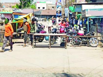 Coronavirus: Main roads closed in Malegaon market | Coronavirus : मालेगावच्या बाजारपेठेतील मुख्य रस्ते बंद