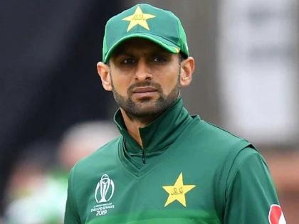 Shoaib Malik Says He is No Longer Interested In playing cricket for Pakistan watch video | "आता मला अजिबातच रस नाही.."; शोएब मलिक असं कुणाबद्दल अन् का म्हणाला? जाणून घ्या