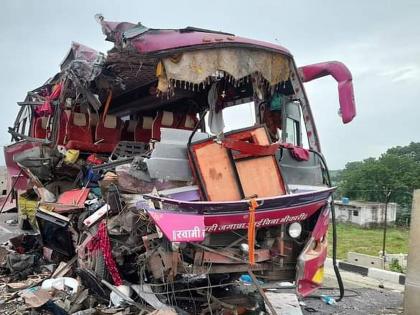 Buldhana: 5 lakhs aid to families of victims of Malkapur bus accident | Buldhana: मलकापूर बस अपघातातील मृतांच्या कुटुंबीयांना ५ लाखांची मदत