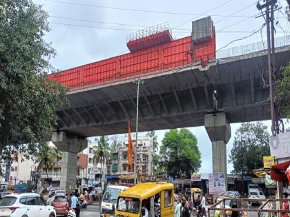 Will the girder machine of the flyover in Malkapur be dismantled, confusion among drivers regarding traffic | Satara: मलकापुरातील उड्डाणपुलाचे गरडर मशीन उतरवणार?, वाहतुकीबाबत वाहनचालकांमध्ये संभ्रम