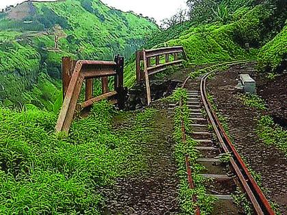 Minitrain closed for repair of Matheran Ferries | माथेरान घाटमार्गाच्या दुरुस्तीसाठी मिनीट्रेन बंद