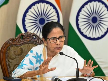 The person who was expelled from Maharashtra as an infiltrator was brought back from Bangladesh along with 4 others by the Mamata government | ज्याला घुसखोर म्हणून महाराष्ट्रातून हाकललं, त्याला ममता सरकारने आणखी ४ जणांसह बांगलादेशमधून परत आणलं The person who was expelled from Maharashtra as an infiltrator was brought back from Bangladesh along with 4 others by the Mamata government | ज्याला घुसखोर म्हणून महाराष्ट्रातून हाकललं, त्याला ममता सरकारने आणखी ४ जणांसह बांगलादेशमधून परत आणलं