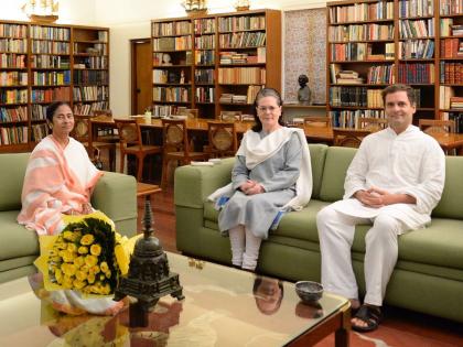 mamata banerjee criticised congress rahul gandhi for his foreign trips | Mamata Banerjee In Mumbai: “परदेशात राहून राजकारण अशक्य, रस्त्यावर उतरला नाही तर BJP क्लीन बोल्ड करेल”; ममतांचा राहुल गांधींना टोला