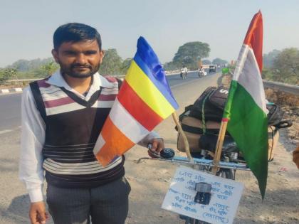 Loyal salute to Bhimsainika! 2 thousand km bicycle journey to salute the Vijayastambha | भीमसैनिकाची एकनिष्ठ मानवंदना! विजयस्तंभ अभिवादनासाठी २ हजार किलोमीटर सायकल प्रवास