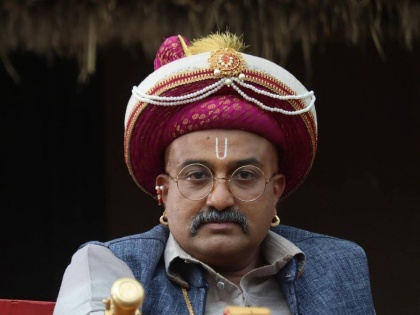 vaibhav mangale marathi actor disappointed on bad situation at theatres | नाट्यगृहांची वाईट अवस्था, अभिनेते वैभव मांगले भडकले, पोस्ट करत म्हणाले; "बालगंधर्वला तर..."