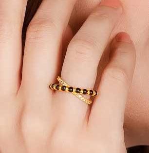 मंगळसूत्र डिझाईनची ट्रेंडी अंगठी हातात दिसेल शोभून! एकापेक्षा एक भारी डिझाईन्स - पाहा नवीकोरी सुंदर फॅशन...