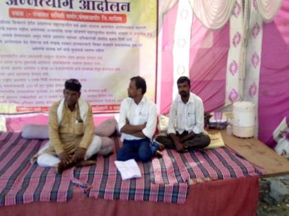 For the pending demands, Dayanigang's stirring movement for four days | प्रलंबित मागण्यासांठी दिव्यांगांचे चारदिवसांपासून अन्नत्याग आंदोलन