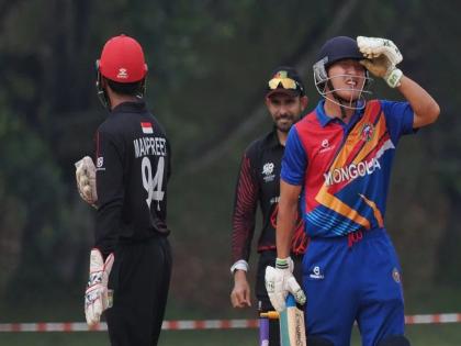 T20 Cricket: The Mongolian team was bowled out in just ten runs | मंगोलिया संघ अवघ्या दहा धावांत झाला गारद