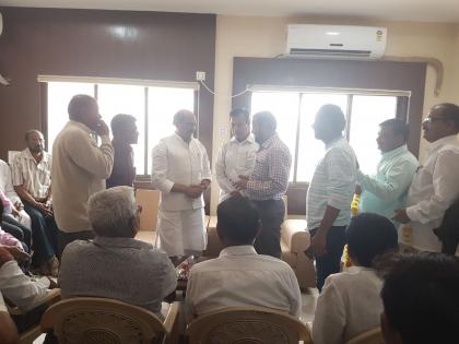 Legislative council Deputy Speaker interacted with the office bearers of Washim Congress | विधानपरिषद उपसभापतींनी साधला वाशिम काँग्रेस पदाधिकाऱ्यांशी संवाद