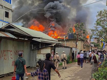 Manipur: Three shot dead, violence continues in Manipur; Demand to declare state disturbed area | Manipur: तिघांची गोळ्या घालून हत्या, मणिपूरमध्ये हिंसाचार थांबेना; राज्य अशांत क्षेत्र घोषित करण्याची मागणी