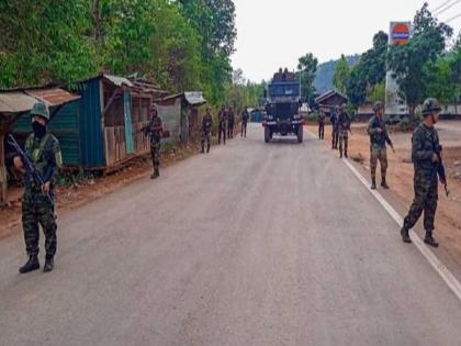 Manipur Violence: Tension rises in Manipur after photos of dead bodies of 2 students go viral, CBI team enters | 2 विद्यार्थ्यांच्या मृतदेहाचे फोटो व्हायरल झाल्यानंतर मणिपूरमध्ये तणाव वाढला, CBIचे पथक दाखल