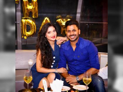 Indian Cricketer Manoj Tiwari celebrated his dog birthday with wife viral pictures on Instagram | भारतीय क्रिकेटपटूने साजरा केला 'चार पायांच्या मुलाचा' वाढदिवस; तुम्ही फोटो पाहिलेत?