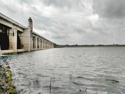 Water in Manjra Dam rose by four centimeters; Need more rain! | मांजरा धरणात चार सेंटिमीटरने पाणी वाढले; समाधानकारक साठ्यासाठी मोठ्या पावसाची गरज!