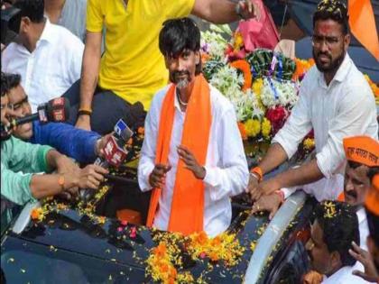 BJP MLA Ashish Shelar criticized that Manoj Jarange Patil over Maratha Reservation | "आरक्षण न देणाऱ्यांवर तुम्ही का बोलत नाहीत?"; भाजपचा मनोज जरांगेंना सवाल