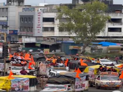 Manoj Jarange-Patil convoy leaves for Mumbai for Maratha reservation, huge rush of vehicles on Pune-Nashik highway | मराठा आरक्षणासाठी मराठा बांधव मुंबईकडे रवाना;पुणे-नाशिक महामार्गावर वाहनांची प्रचंड गर्दी Manoj Jarange-Patil convoy leaves for Mumbai for Maratha reservation, huge rush of vehicles on Pune-Nashik highway | मराठा आरक्षणासाठी मराठा बांधव मुंबईकडे रवाना;पुणे-नाशिक महामार्गावर वाहनांची प्रचंड गर्दी