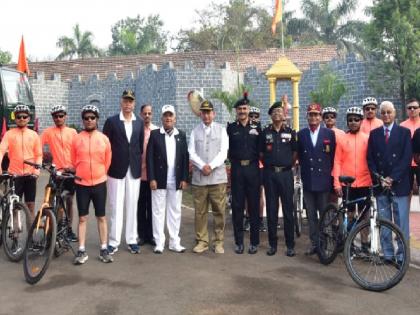 75th Anniversary Cycle Campaign of Maratha Light Infantry of Territorial Army launched | Kolhapur: 'जय शिवाजी'च्या घोषात मराठा बटालियनच्या सायकल मोहिमेस प्रारंभ