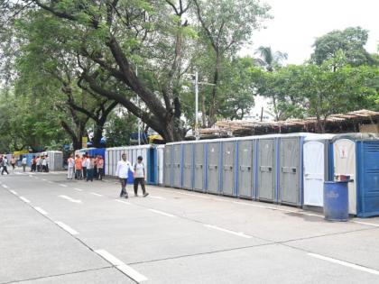 Hundreds of toilets, 11 tankers, 450 employees; Municipal Corporation takes measures to avoid inconvenience to protesters | शेकडो टॉयलेट, ११ टँकर, ४५० कर्मचारी; आंदोलकांची गैरसोय टाळण्यासाठी महापालिकेकडून उपाययोजना Hundreds of toilets, 11 tankers, 450 employees; Municipal Corporation takes measures to avoid inconvenience to protesters | शेकडो टॉयलेट, ११ टँकर, ४५० कर्मचारी; आंदोलकांची गैरसोय टाळण्यासाठी महापालिकेकडून उपाययोजना