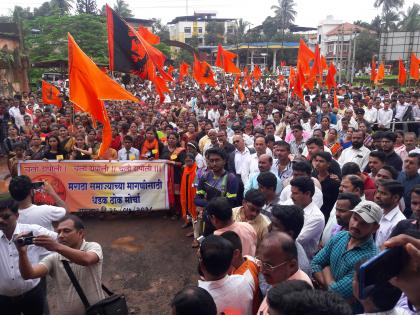 Maratha Kranti Morcha: A Maratha Community Front in Dapoli | Maratha Kranti Morcha : दापोलीत दणाणला मराठा समाजाचा मोर्चा