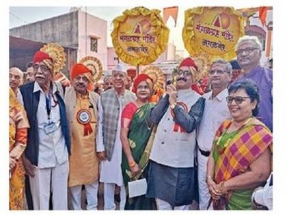 Marathi Sahitya Sammelan: Who is doing the Marathi language? Conference President Ravindra Shobhane's regret | मराठीची गळचेपी कोण करतंय? संमेलनाध्यक्ष रवींद्र शोभणे यांची खंत