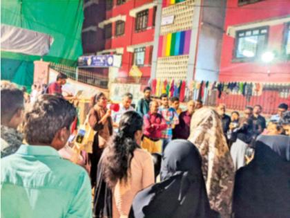 मराठी शाळांच्या पाडकामाविरोधात संताप, मराठी अभ्यास केंद्राच्या नेतृत्वाखाली धारावीमध्ये आंदोलन : पालकांसह स्थानिकांचा उत्स्फूर्त सहभाग - Marathi News | Anger against the crackdown on Marathi schools | Latest News at Lokmat.com मराठी शाळांच्या पाडकामाविरोधात संताप, मराठी अभ्यास केंद्राच्या नेतृत्वाखाली धारावीमध्ये आंदोलन : पालकांसह स्थानिकांचा उत्स्फूर्त सहभाग - Marathi News | Anger against the crackdown on Marathi schools | Latest News at Lokmat.com