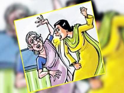 Daughter-in-law brutally beat mother-in-law with a stick over dispute with grandson | नातवाच्या वादात सुनेची सासूला काठीने बेदम मारहाण; गुन्हा दाखल