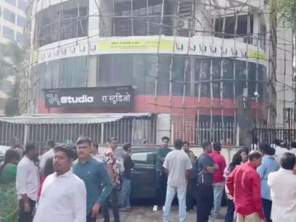 Mumbai Hostage: बिग ब्रेकिंग! मुंबईत एका क्लासमधील मुलांना ओलीस ठेवण्यात आले; पोलिसांनी इमारत घेरली   - Marathi News | Big Breaking! Children in a class held hostage in Mumbai; Police surround the building | Latest crime News at Lokmat.com