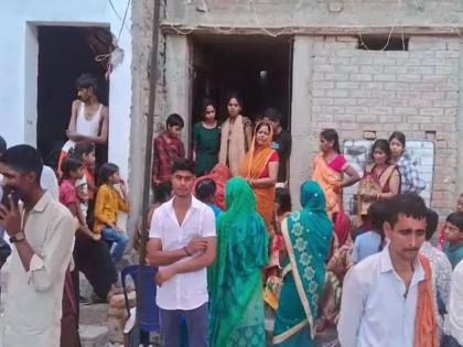 Groom kidnapped from Bhar Mandap during wedding, shocking reason revealed, family members' mouths watering | लग्नादरम्यान भर मंडपातून वराचं अपहरण, समोर आलं धक्कादायक कारण, कुटुंबीयांच्या तोंडचं पळालं पाणी Groom kidnapped from Bhar Mandap during wedding, shocking reason revealed, family members' mouths watering | लग्नादरम्यान भर मंडपातून वराचं अपहरण, समोर आलं धक्कादायक कारण, कुटुंबीयांच्या तोंडचं पळालं पाणी