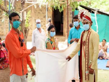  ... when marrige the shade of the tree | ...जेव्हा वृक्षछायेत जुळतात रेशीमगाठी