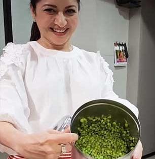 ऐका भाग्यश्रीचा सल्ला, हिवाळ्यात खा मटार पोटभर-मिळतील ४ फायदे! ५ मिनिटांत करा टेस्टी मटार भाजी