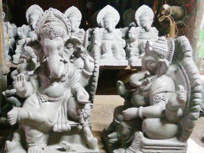 Mandal head of Solapur city says, this year only Ganeshotsav is environmentally friendly! | सोलापूर शहरातील मंडळाचे प्रमुख म्हणताहेत, यंदा पर्यावरणपूरक गणेशोत्सवच !