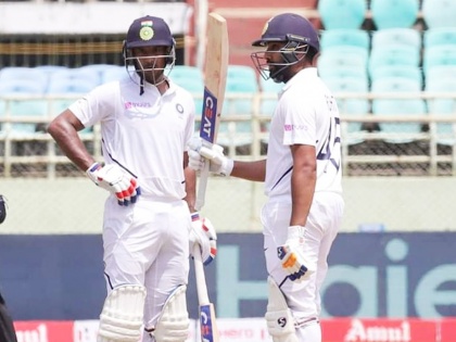 India vs South Africa, 1st Test : Mayank Agarwal and Rohit Sharma Script history; 200-plus opening stand in the maiden innings together  | India vs South Africa, 1st Test : मयांक-रोहितची जोडी जमली; सलामीवीर म्हणून रचला इतिहास