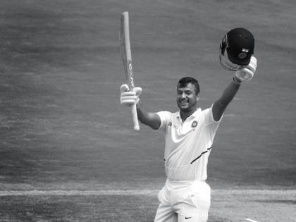 India vs South Africa, 1st Test : Mayank Agarwal scored third highest maiden Test hundreds for India, broke 54 years old record | India vs South Africa, 1st Test : मयांकचे द्विशतक; वीरूशी बरोबरी अन् मोडला 54 वर्षांपूर्वीचा विक्रम 