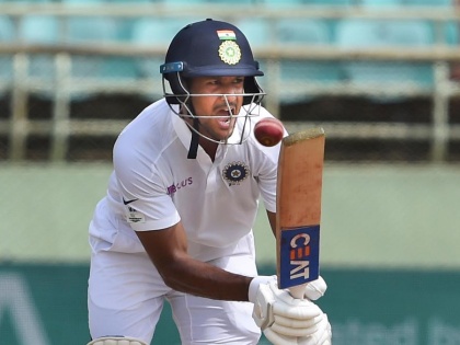 India vs South Africa, 1st Test: mayank agarwal leave Steven Smith behind | India vs South Africa, 1st Test : द्विशतक झळकावत मयांकने स्टीव्हन स्मिथलाही टाकले मागे