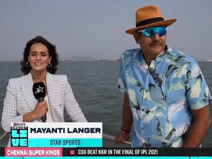 Glamorous Sexy IPL anchor Mayanti Langer back Ravi Shastri also makes comeback IPL 2022 CSK vs KKR Live | Mayanti Langer Ravi Shastri, IPL 2022: 'ग्लॅमरस' मयंती २ वर्षांनी IPL अँकरच्या भूमिकेत; रवी शास्त्रीही ५ वर्षांनी कॉमेंट्री बॉक्समध्ये!