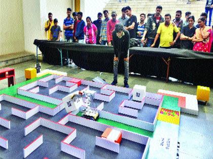 IIT Taiffest attraction with Robos as the modern technology | रोबोसह आधुनिक तंत्रज्ञान ठरले आयआयटी टेकफेस्टचे आकर्षण