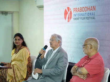 matches in 15 short films at Prabodhan International Short Film Festival! | प्रबोधन आंतरराष्ट्रीय लघुपट महोत्सवात १५ लघुपटांमध्ये चुरशीचा सामना!