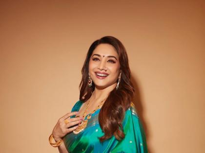 A big accident happened to Madhuri Dixit during Diwali, her life was narrowly saved | दिवाळीत माधुरी दीक्षितसोबत घडली होती मोठी दुर्घटना, थोडक्यात बचावला होता जीव